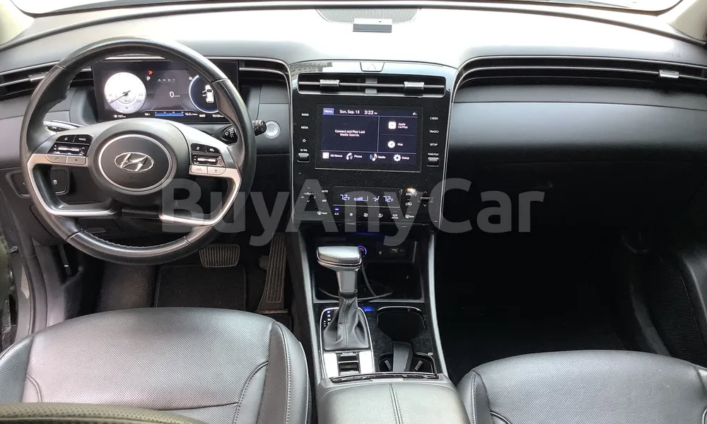 Vehicle photo 8