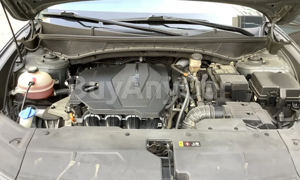 Vehicle photo 6