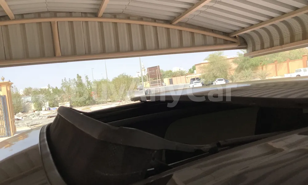 Vehicle photo 5