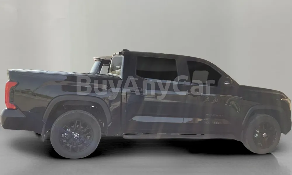 Vehicle photo 3