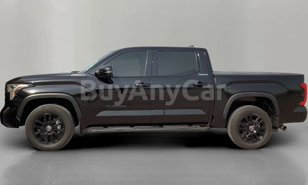 Vehicle photo 4