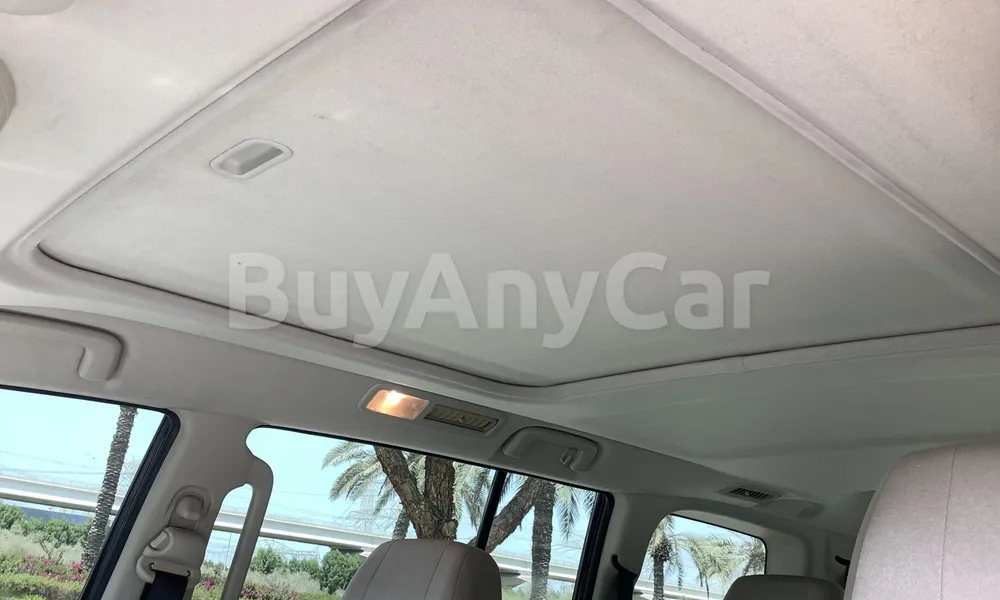 Vehicle photo 11