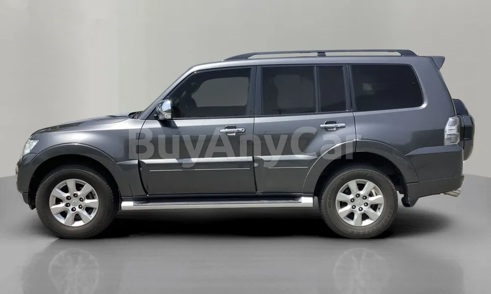 Vehicle photo 5