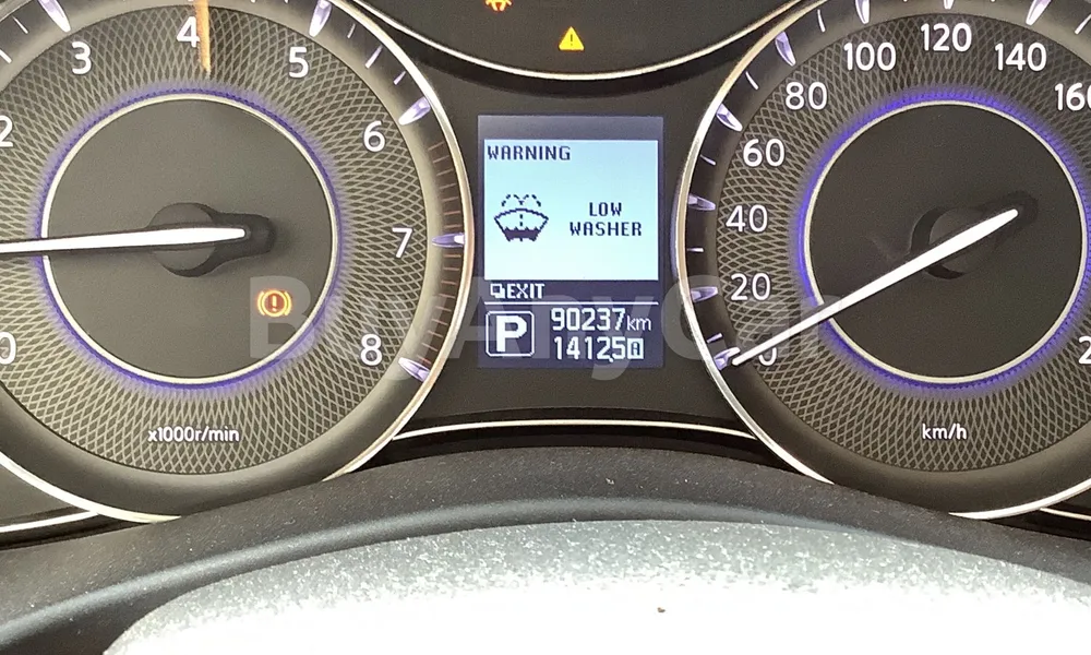 Vehicle photo 7