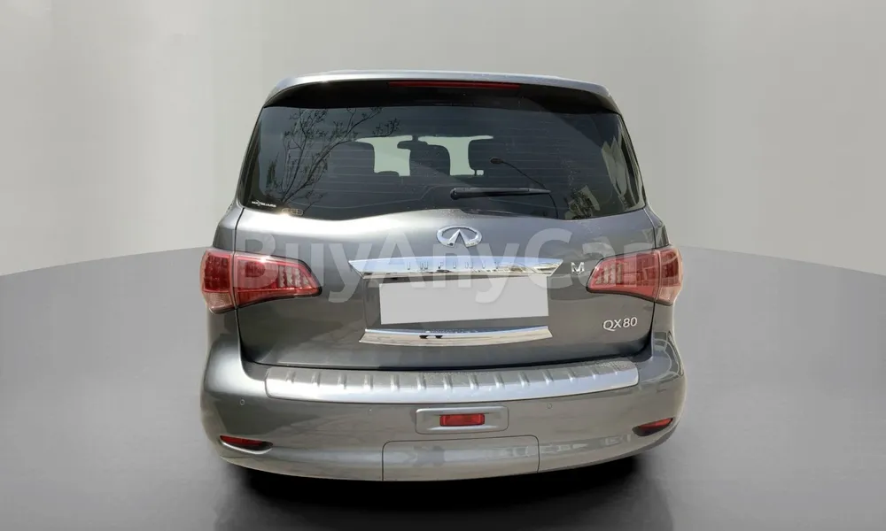 Vehicle photo 2