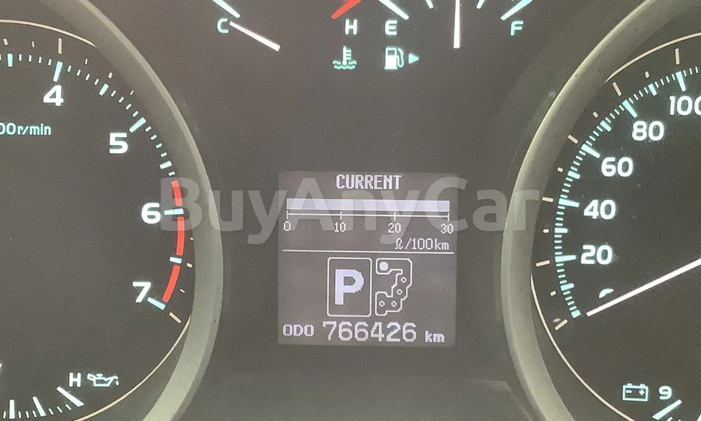 Vehicle photo 7