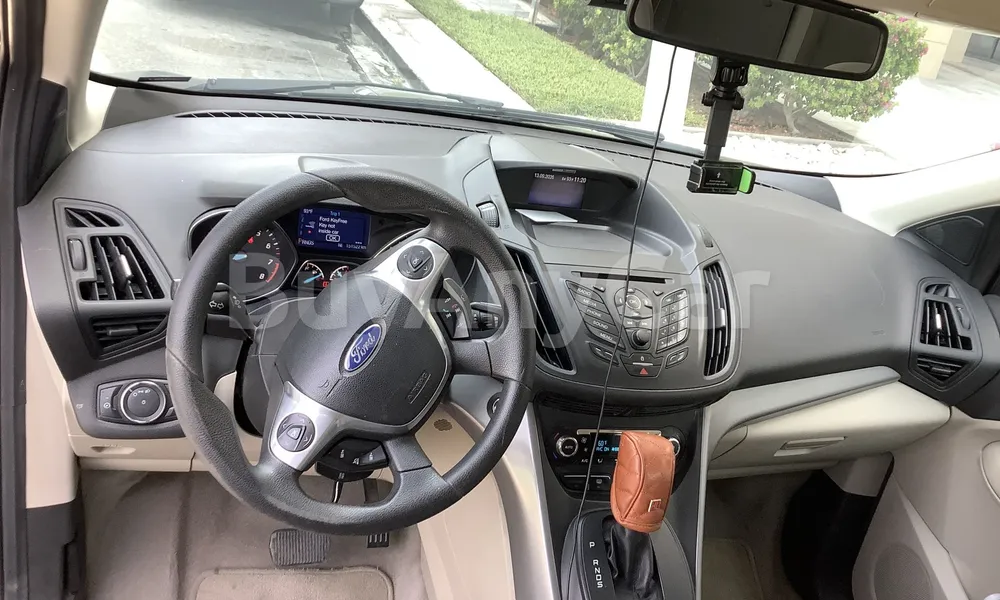 Vehicle photo 8