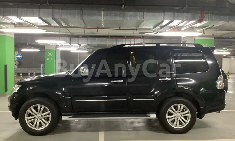 Vehicle photo 3