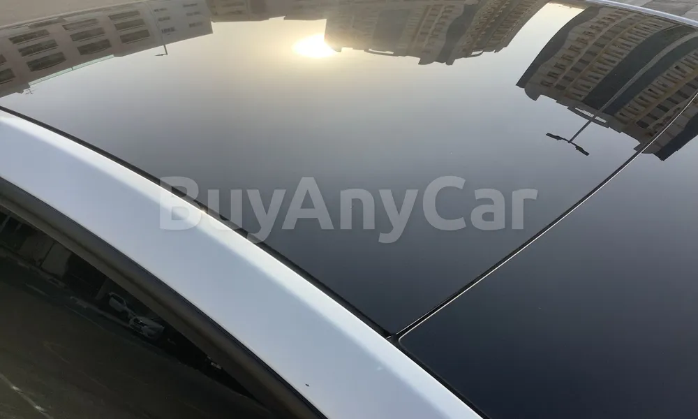 Vehicle photo 5