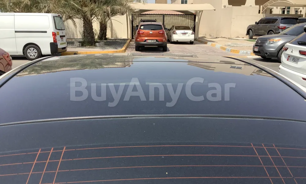 Vehicle photo 5