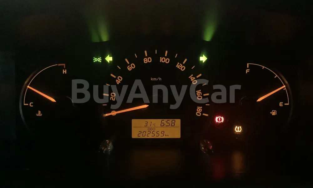 Vehicle photo 7