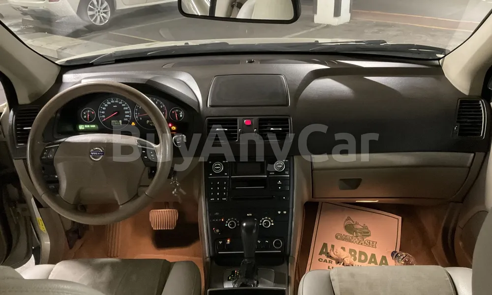 Vehicle photo 9