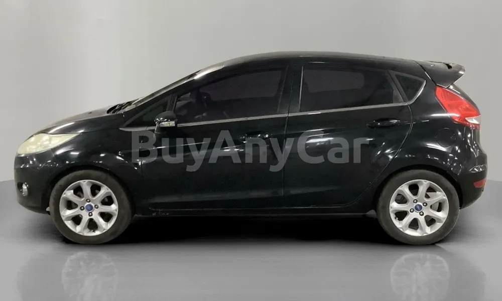 Vehicle photo 4