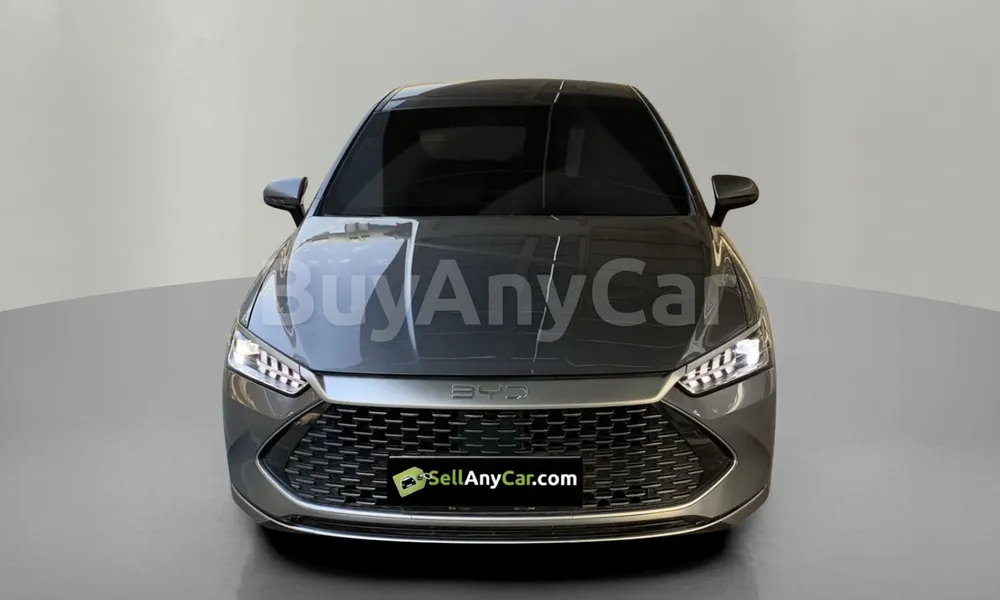 Vehicle photo 1