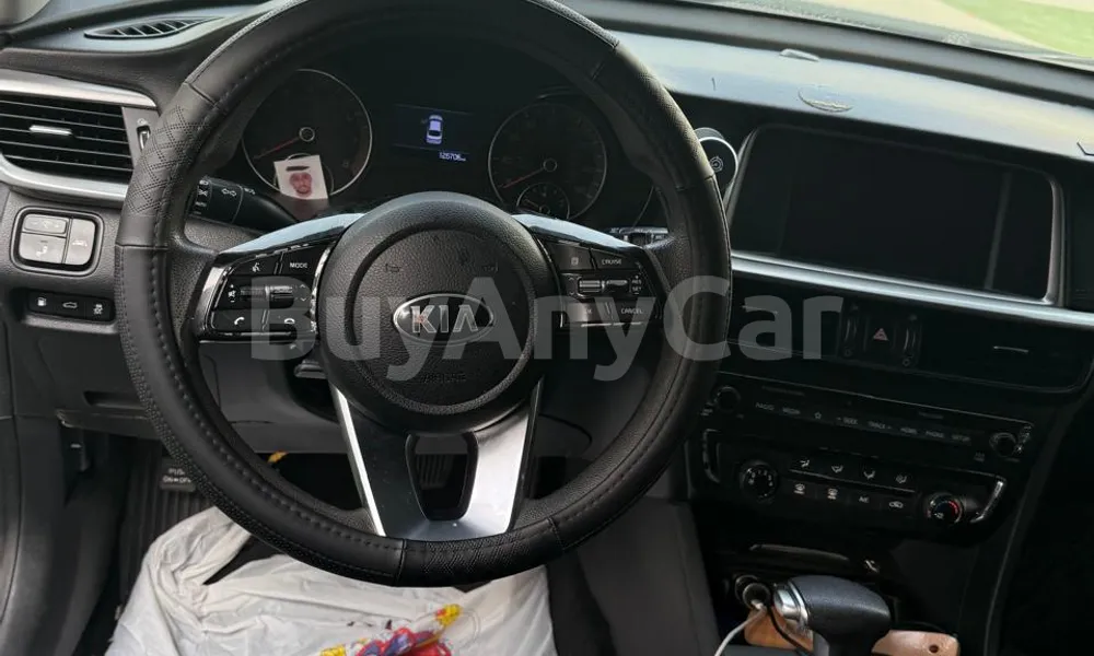 Vehicle photo 4