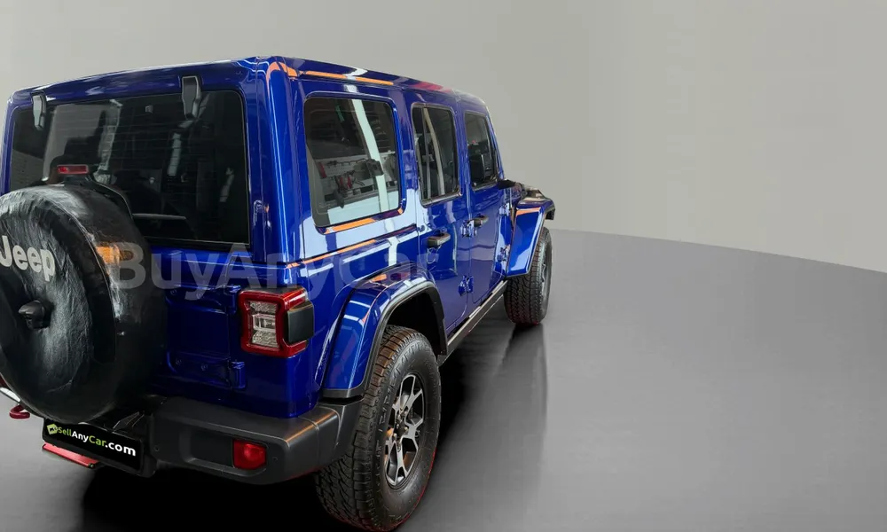 Vehicle photo 2