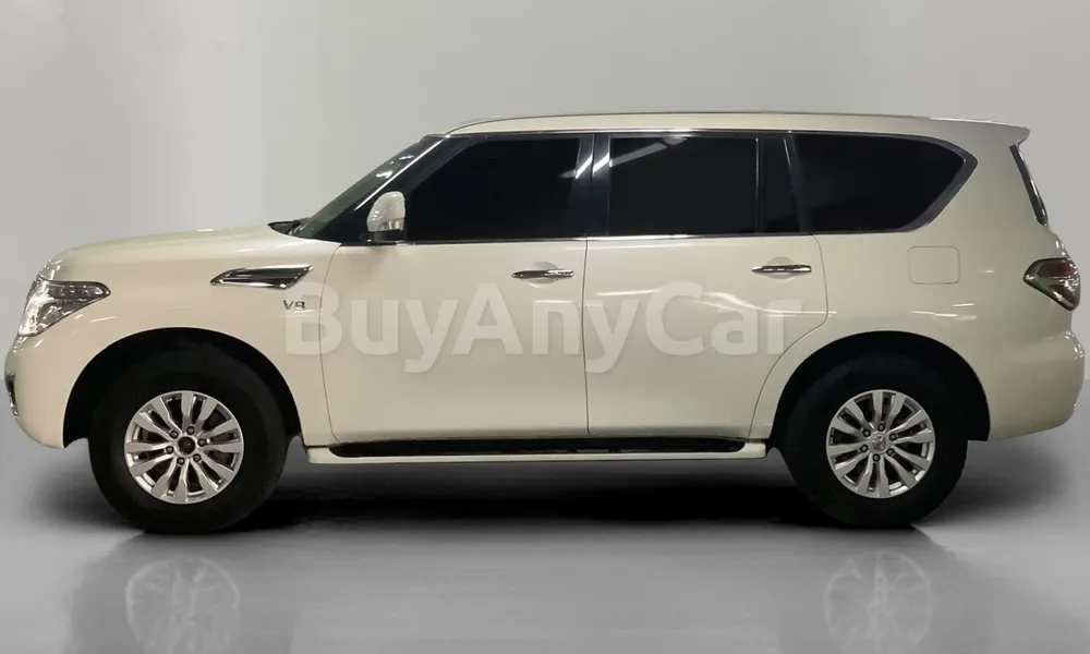 Vehicle photo 4