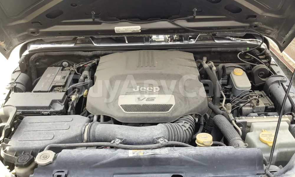 Vehicle photo 7