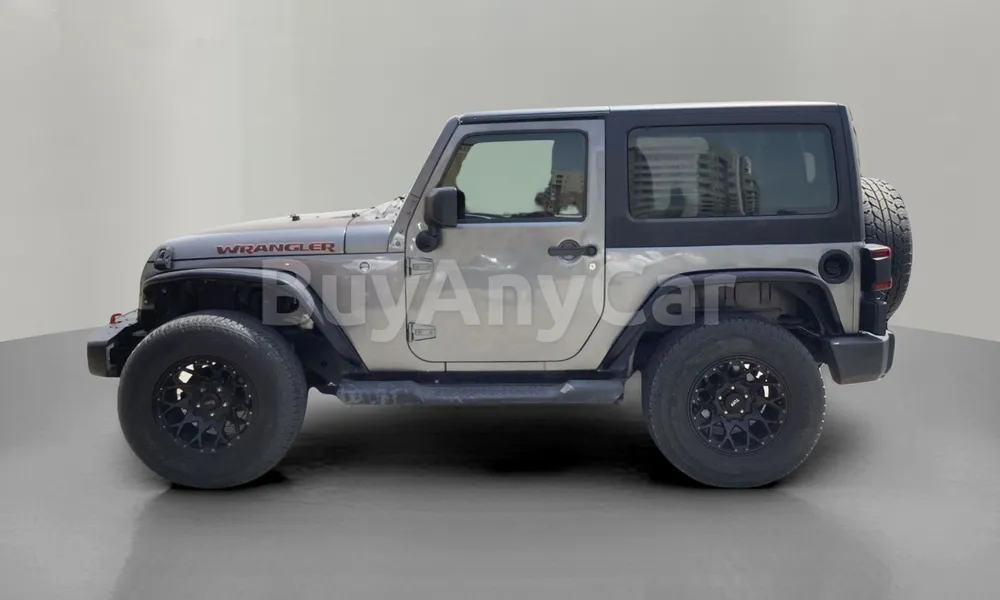 Vehicle photo 4