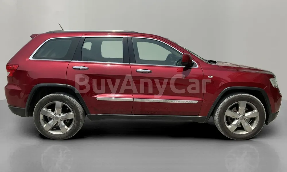 Vehicle photo 3