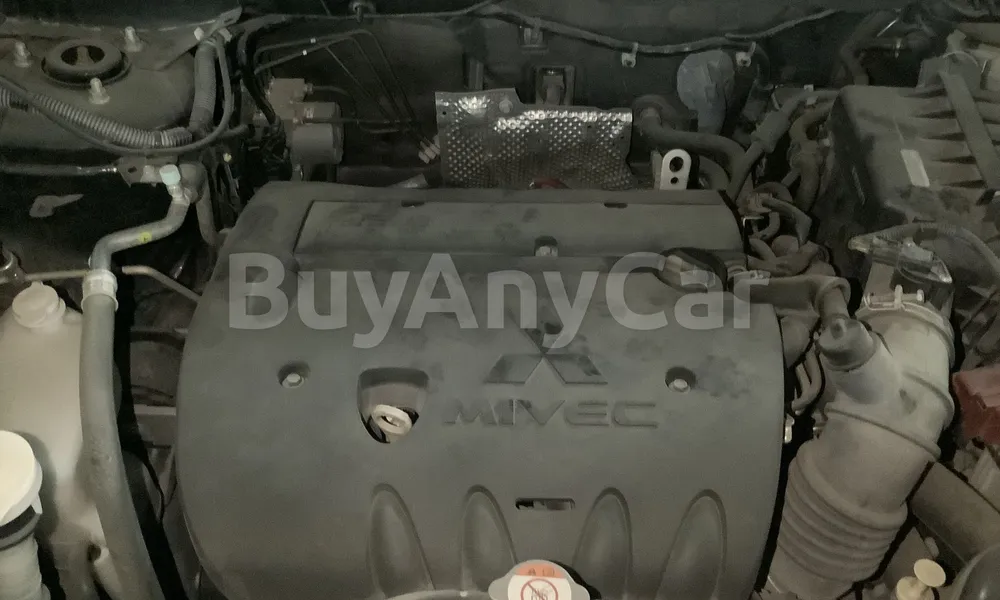Vehicle photo 6