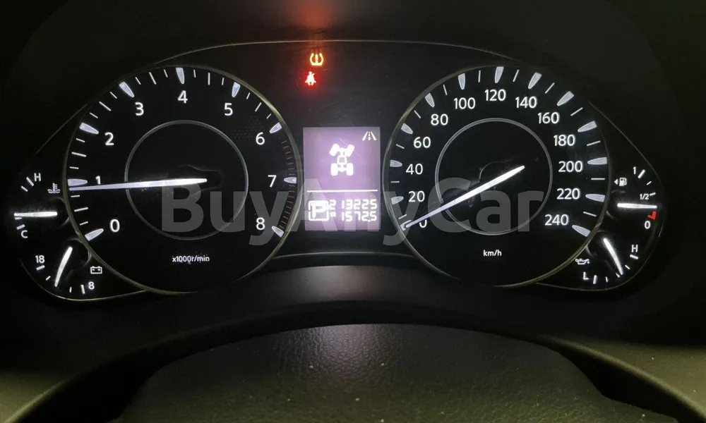 Vehicle photo 8