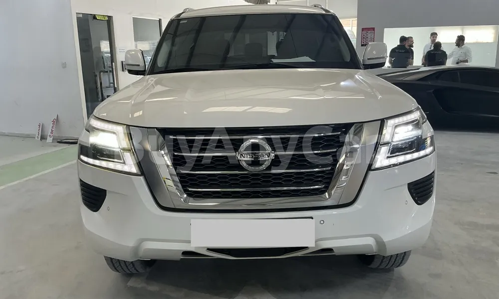 Vehicle photo 2