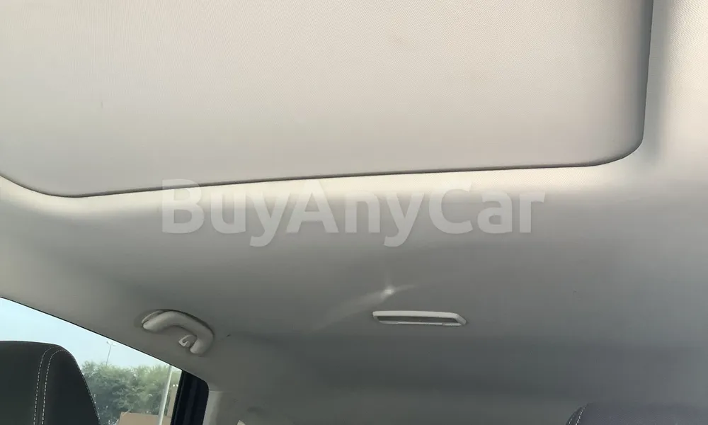 Vehicle photo 9