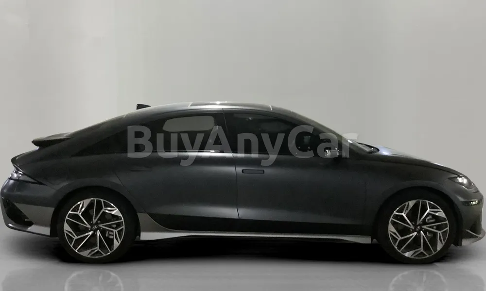 Vehicle photo 4