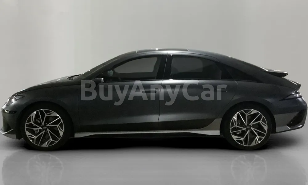 Vehicle photo 3