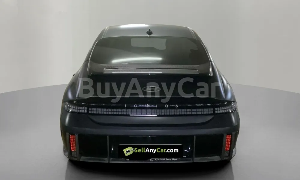 Vehicle photo 2