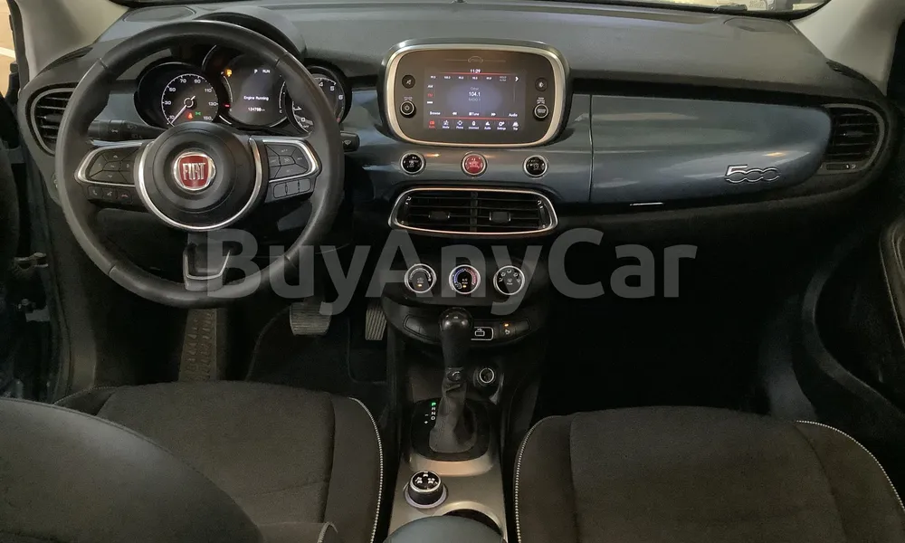 Vehicle photo 9