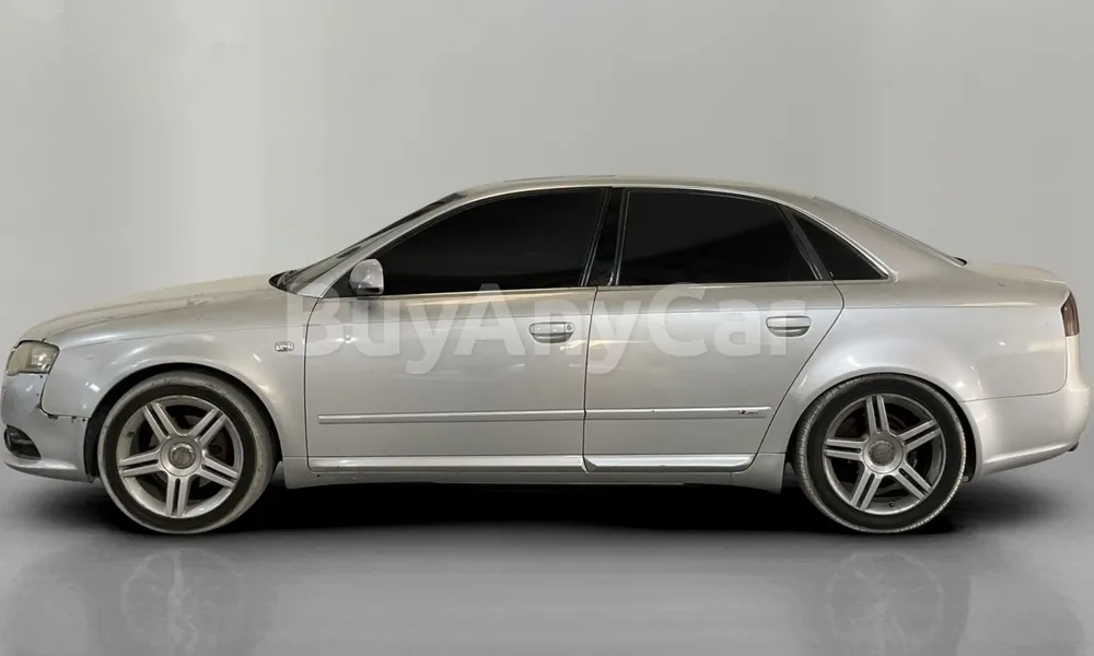 Vehicle photo 4