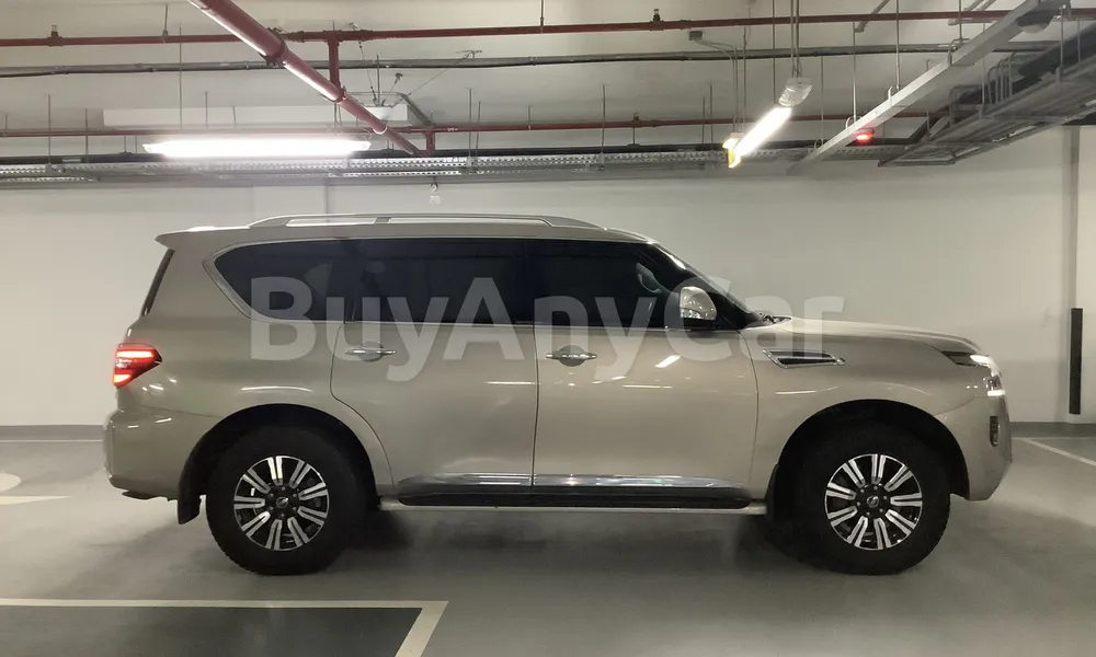 Vehicle photo 3