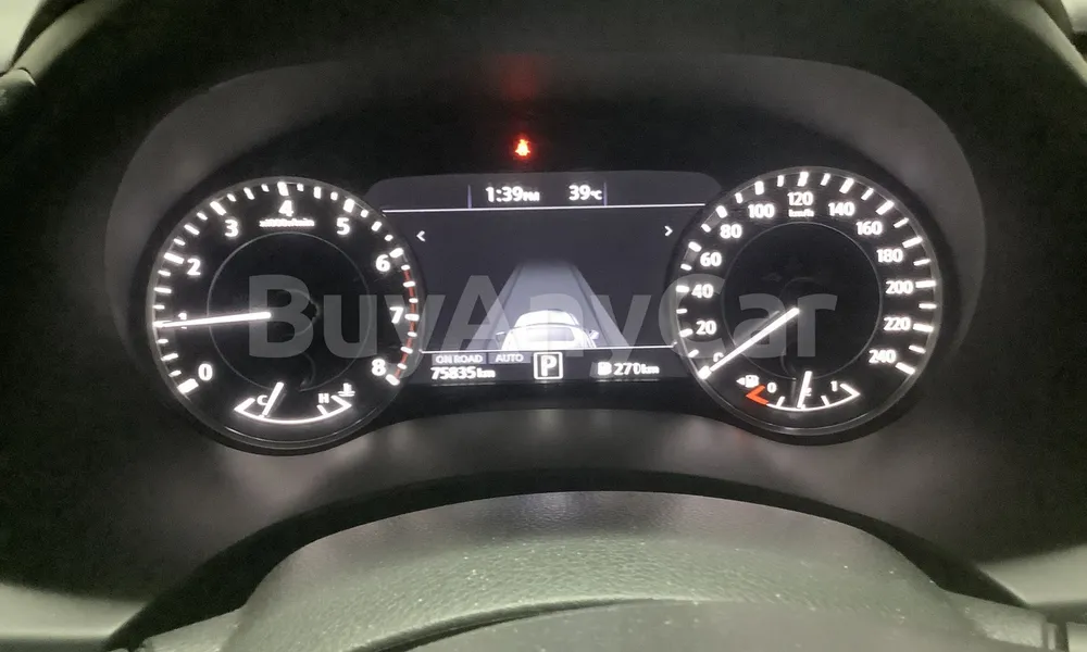 Vehicle photo 7