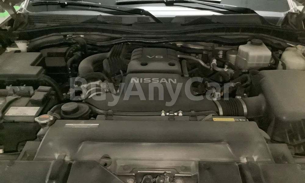 Vehicle photo 6