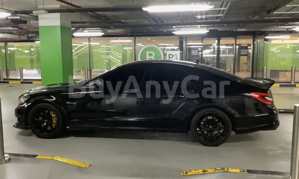 Vehicle photo 4