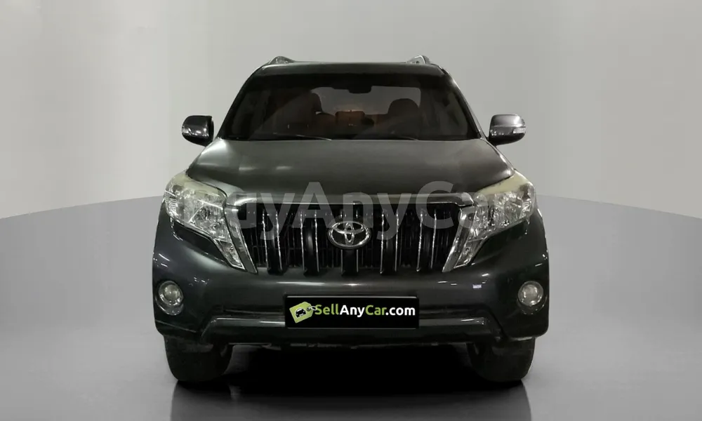 Vehicle photo 1