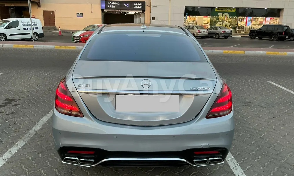 Vehicle photo 2