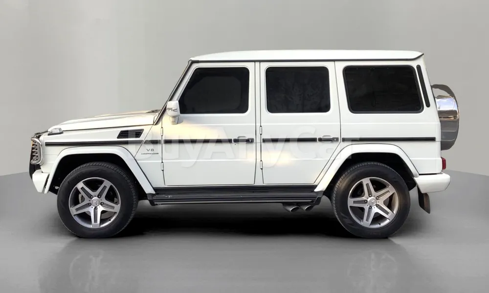 Vehicle photo 4