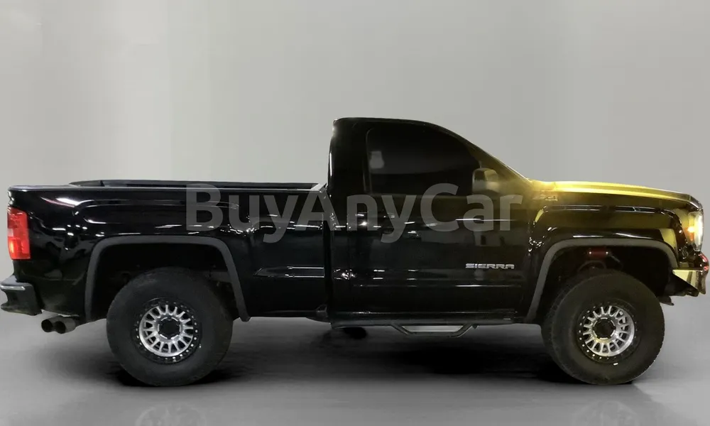 Vehicle photo 4