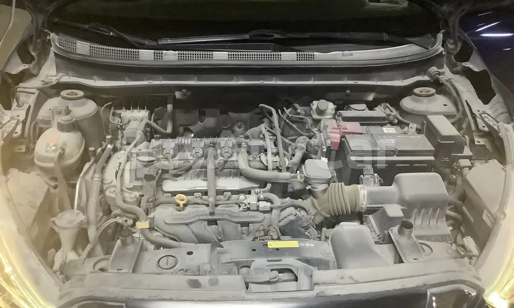 Vehicle photo 6