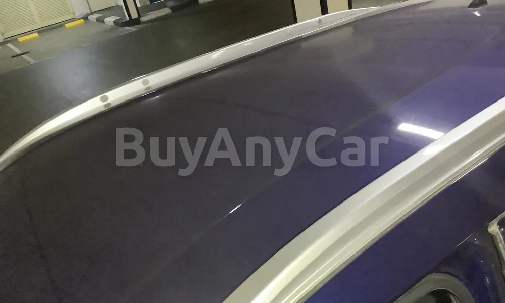 Vehicle photo 5