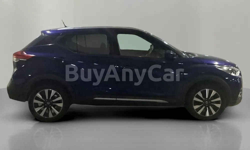 Vehicle photo 3