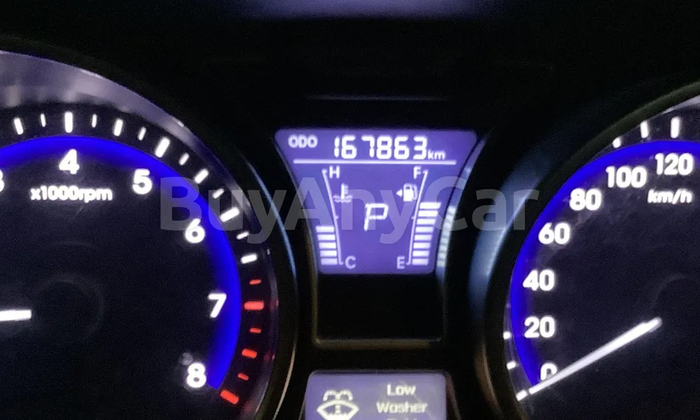Vehicle photo 7