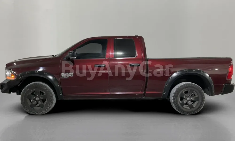 Vehicle photo 4