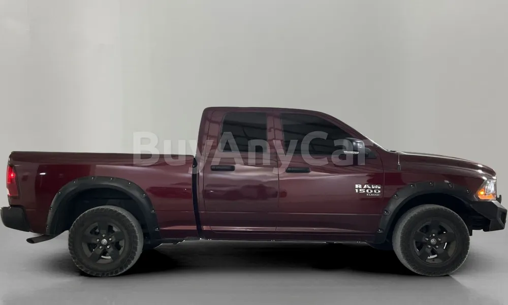 Vehicle photo 3