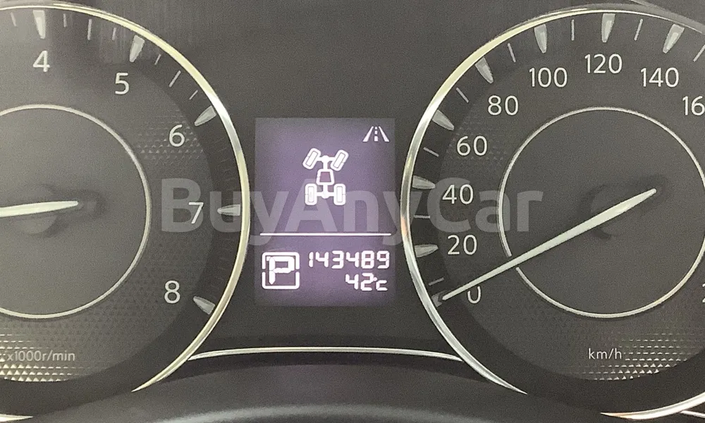 Vehicle photo 7