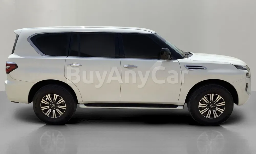 Vehicle photo 3