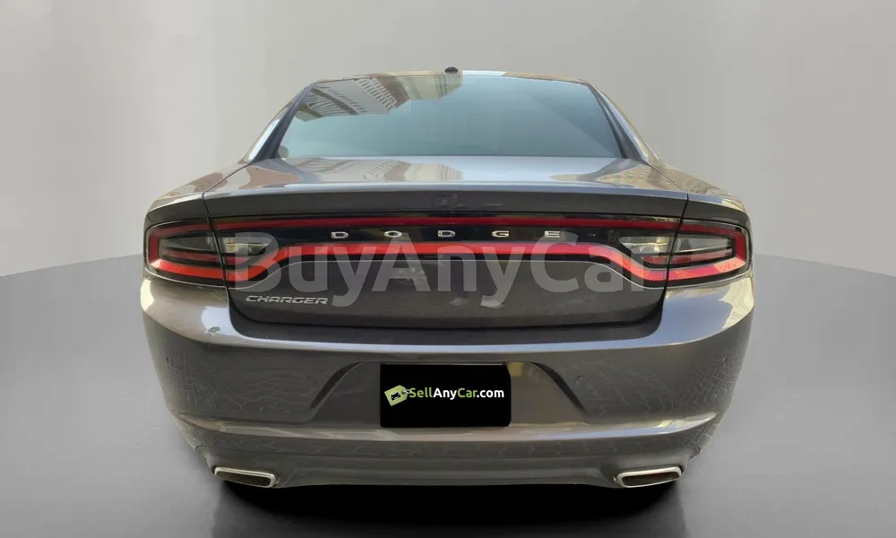 Vehicle photo 2